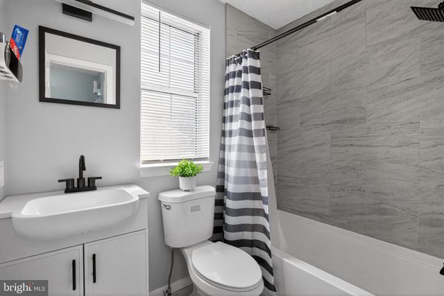 6014 BOBCAT CT, Waldorf, MD 20603