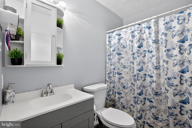 6014 BOBCAT CT, Waldorf, MD 20603