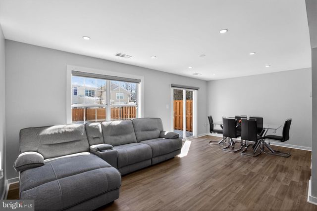 6014 BOBCAT CT, Waldorf, MD 20603