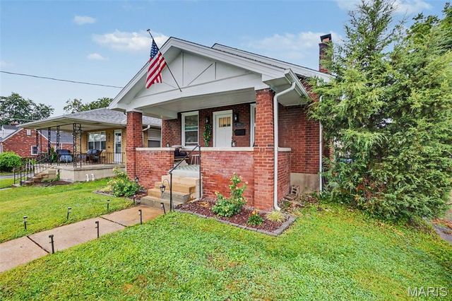 8735 Brenda Avenue, Affton, MO 63123