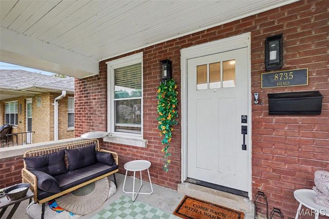 8735 Brenda Avenue, Affton, MO 63123