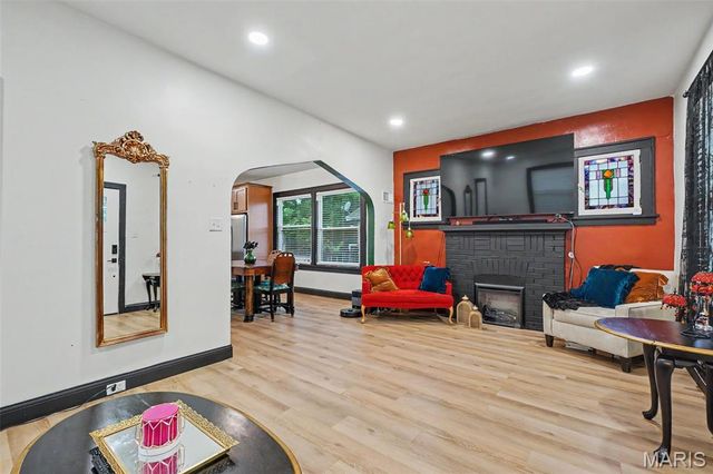 8735 Brenda Avenue, Affton, MO 63123