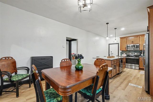 8735 Brenda Avenue, Affton, MO 63123