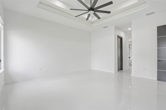 7013 N CLEARVIEW AVENUE, Tampa, FL 33614