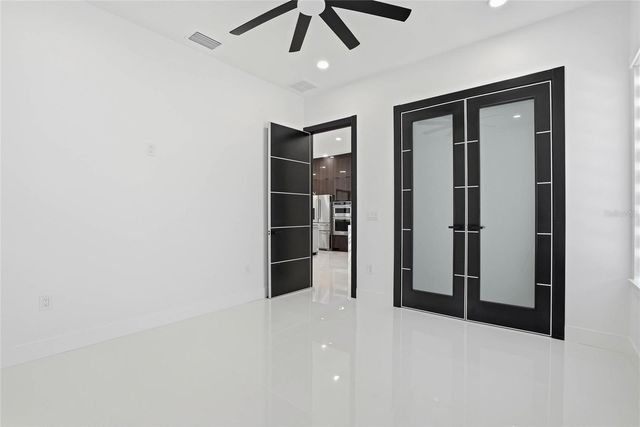 7013 N CLEARVIEW AVENUE, Tampa, FL 33614