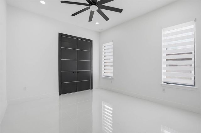 7013 N CLEARVIEW AVENUE, Tampa, FL 33614