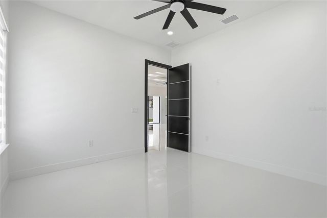 7013 N CLEARVIEW AVENUE, Tampa, FL 33614