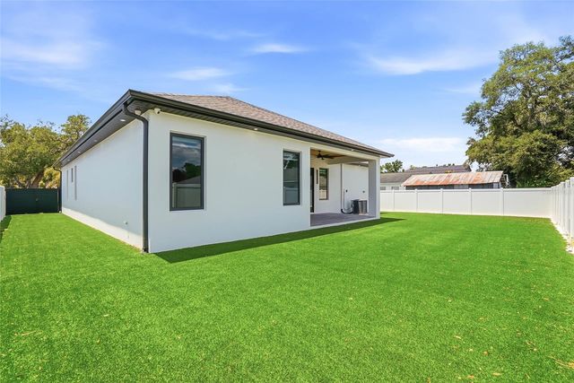 7013 N CLEARVIEW AVENUE, Tampa, FL 33614