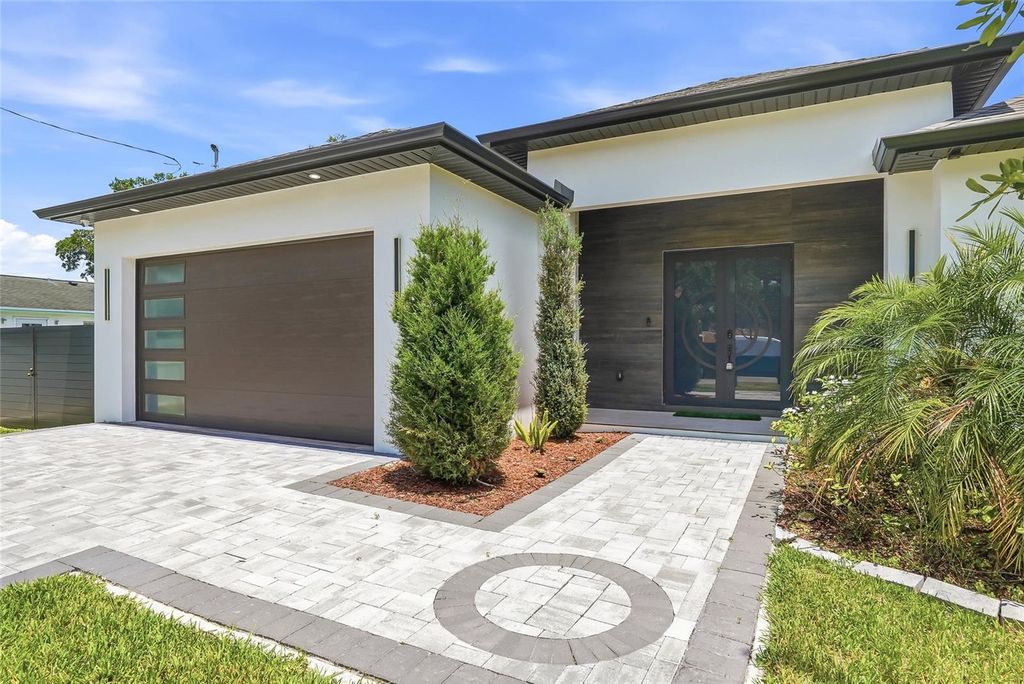 7013 N CLEARVIEW AVENUE, Tampa, FL 33614