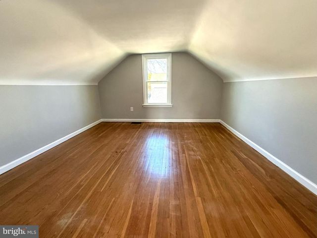 100 MOUL AVE, Hanover, PA 17331