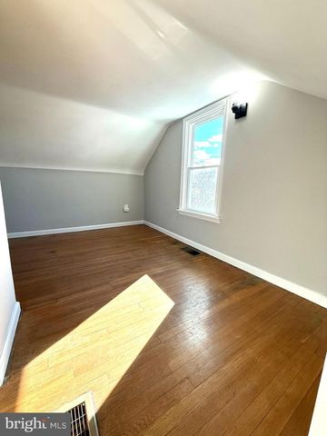 100 MOUL AVE, Hanover, PA 17331