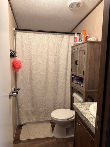 5838 Bell Rd, Cookeville, TN 38506