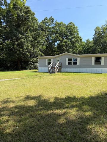 5838 Bell Rd, Cookeville, TN 38506