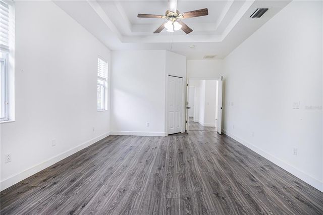 6120 CEZANNE AVENUE, Lutz, FL 33558