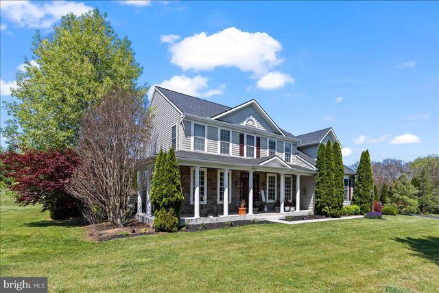 15 HUNTERS CHASE, Etters, PA 17319