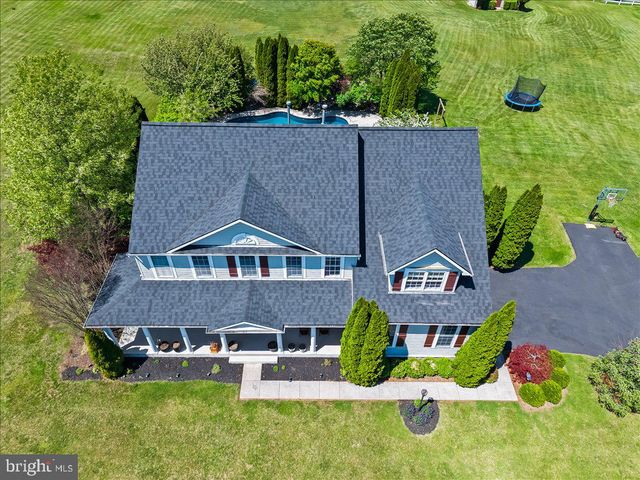 15 HUNTERS CHASE, Etters, PA 17319