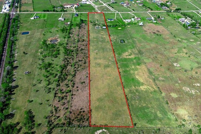 1686 County Road 615, Dayton, TX 77535