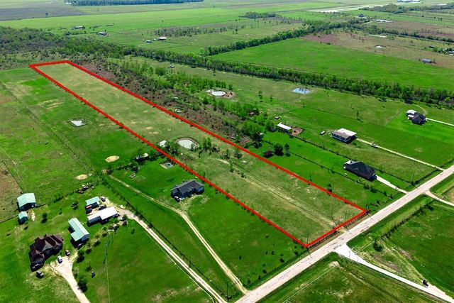 1686 County Road 615, Dayton, TX 77535
