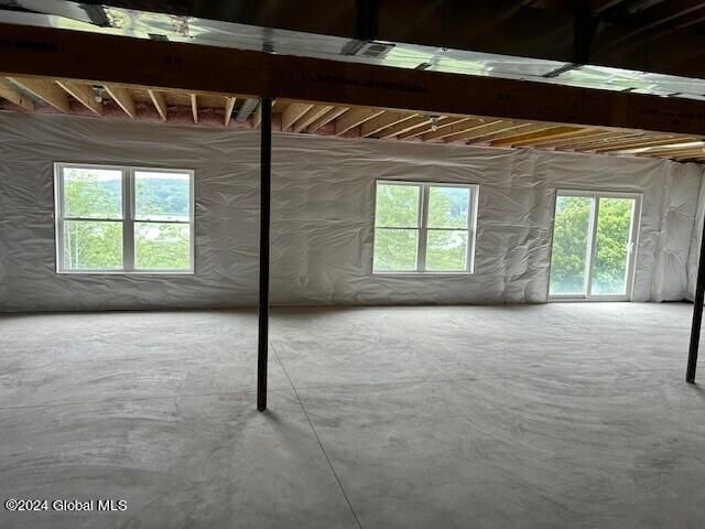 31 Harbor Lane, Colonie, NY 12047