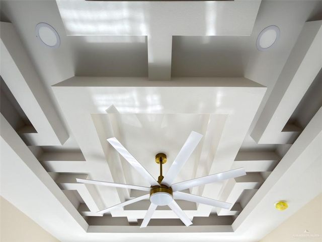 910 E 38th Street, San Juan, TX 78589