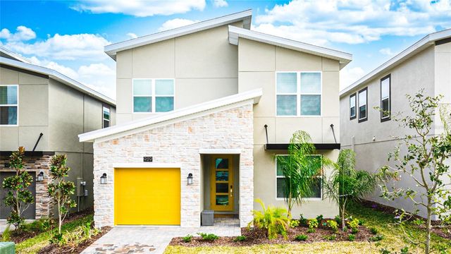 989 LEADER STREET, Davenport, FL 33896