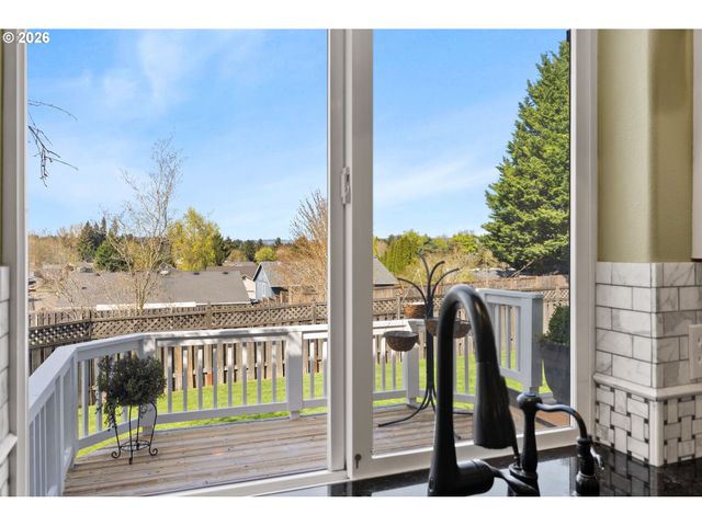 13755 Sw Liden Dr, Portland, OR 97223