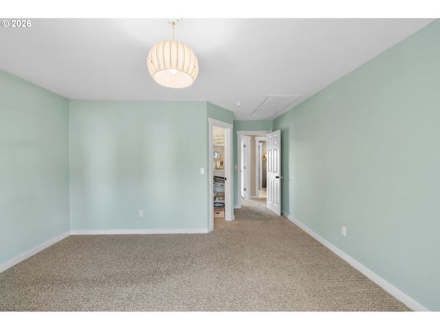 13755 Sw Liden Dr, Portland, OR 97223