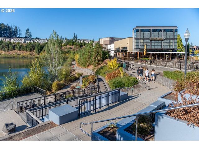 13755 Sw Liden Dr, Portland, OR 97223