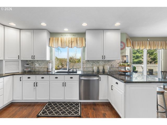 13755 Sw Liden Dr, Portland, OR 97223