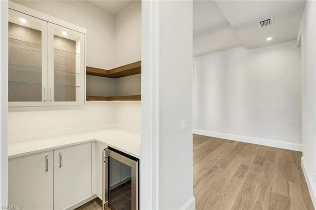 16716 Enclave CIR, Naples, FL 34110