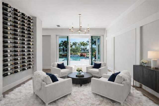 16716 Enclave CIR, Naples, FL 34110