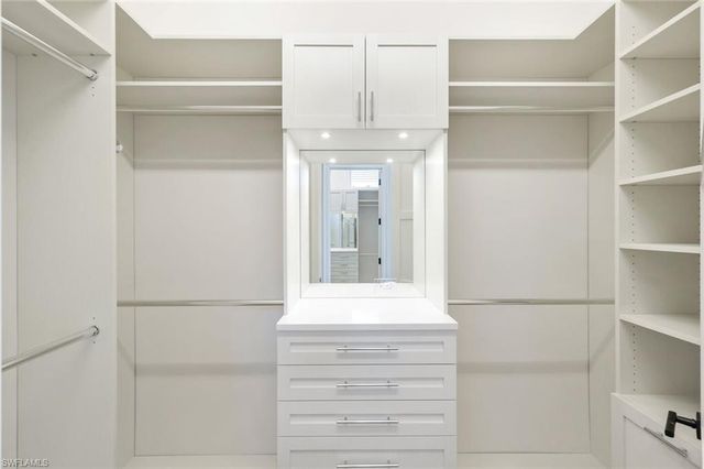 16716 Enclave CIR, Naples, FL 34110