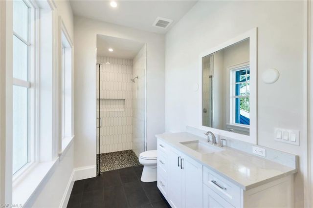 16716 Enclave CIR, Naples, FL 34110