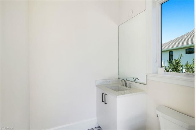 16716 Enclave CIR, Naples, FL 34110