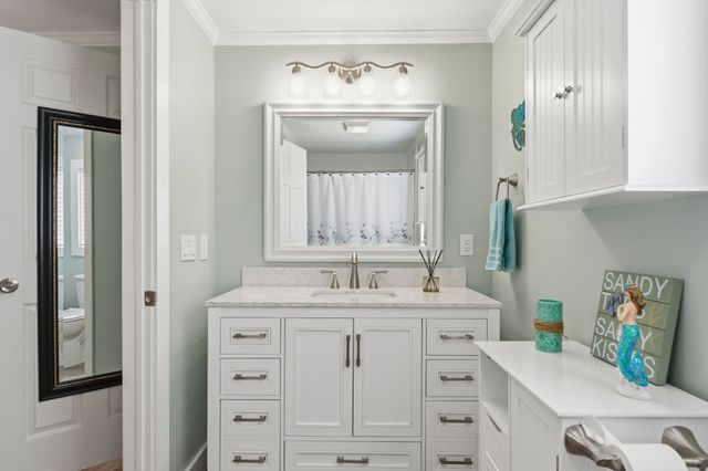 124 Queens Rd., Little River, SC 29566