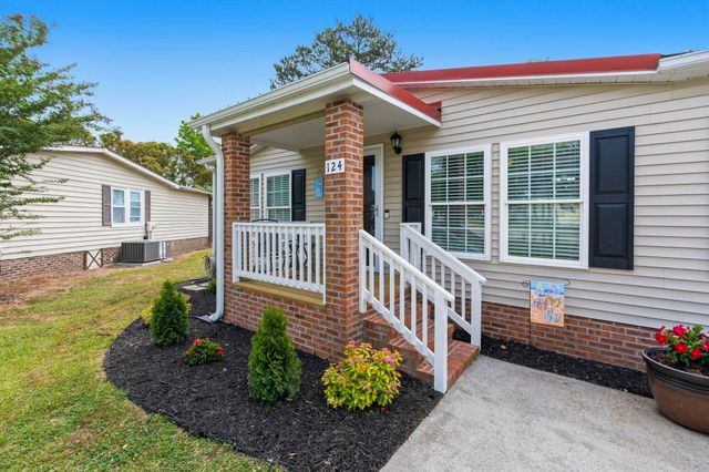 124 Queens Rd., Little River, SC 29566