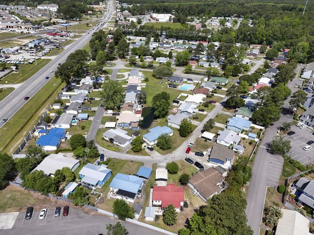 124 Queens Rd., Little River, SC 29566