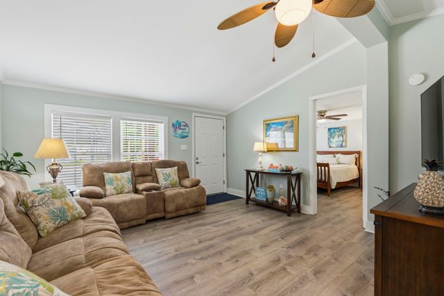 124 Queens Rd., Little River, SC 29566