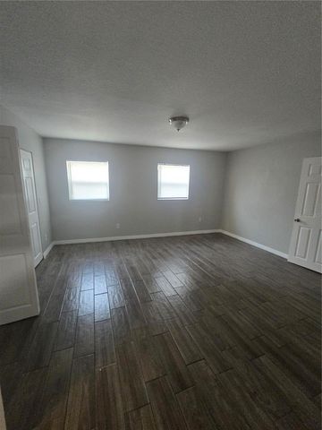 3905 E OSBORNE AVENUE, Tampa, FL 33610