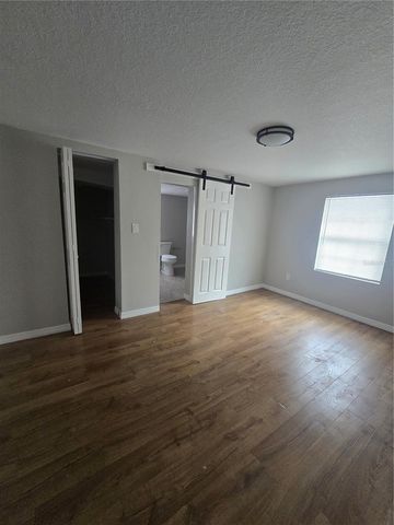 3905 E OSBORNE AVENUE, Tampa, FL 33610