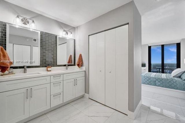 20515 E Country Club Dr 1244, Aventura, FL 33180