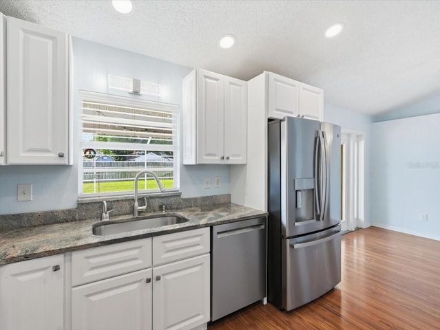 2310 39TH AVENUE N, St Petersburg, FL 33714