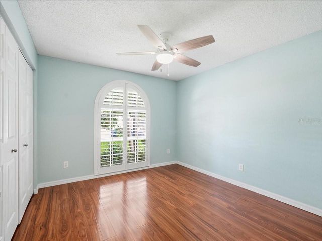 2310 39TH AVENUE N, St Petersburg, FL 33714