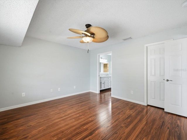 2310 39TH AVENUE N, St Petersburg, FL 33714