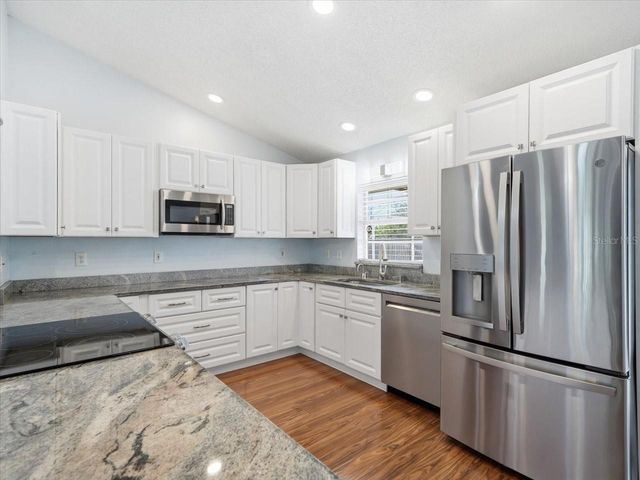 2310 39TH AVENUE N, St Petersburg, FL 33714