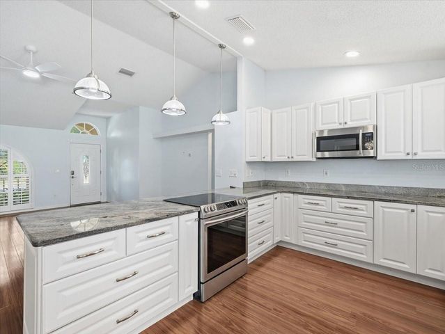 2310 39TH AVENUE N, St Petersburg, FL 33714