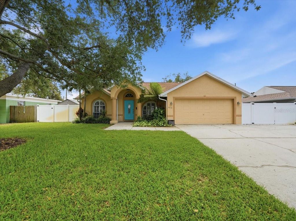 2310 39TH AVENUE N, St Petersburg, FL 33714