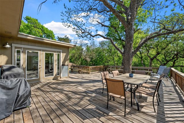 2306 Oak Cliff Drive, Waco, TX 76710