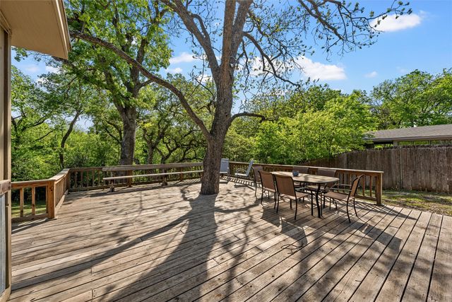 2306 Oak Cliff Drive, Waco, TX 76710