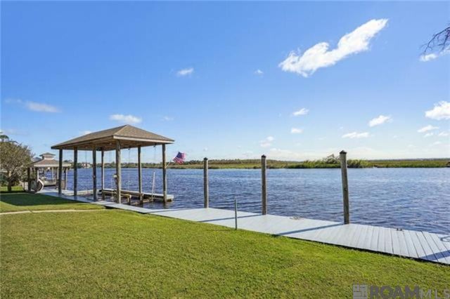 1056 Peninsula Drive, Slidell, LA 70460